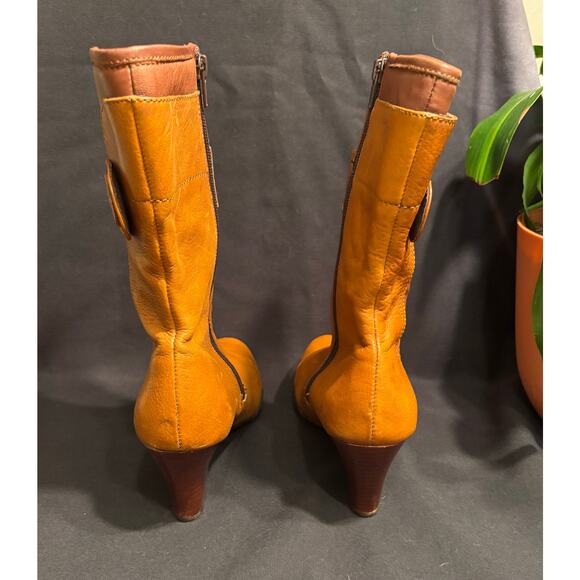 Women’s BORN Crown Pratt Cognac 2-Tone Leather Retro Mid-Calf Zip Boots, size 8 - Picture 3 of 10